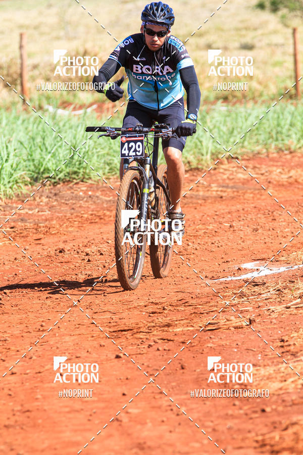 Buy your photos of the eventCROSS DUATHLON on Fotop