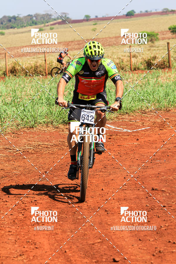 Buy your photos of the eventCROSS DUATHLON on Fotop