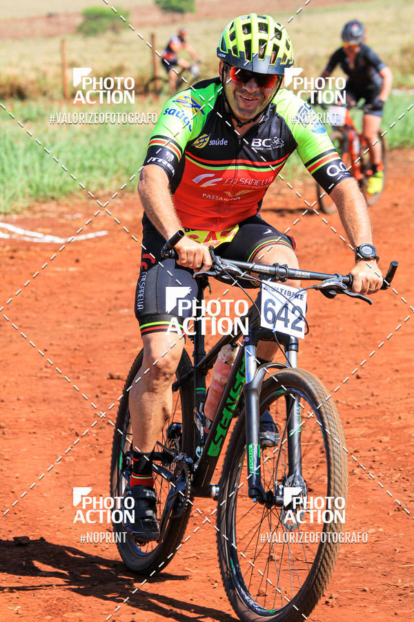 Buy your photos of the eventCROSS DUATHLON on Fotop