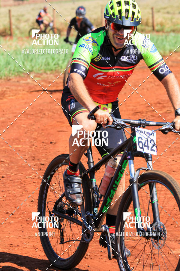 Buy your photos of the eventCROSS DUATHLON on Fotop