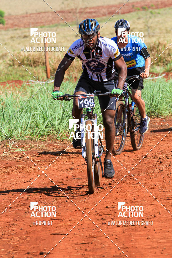 Buy your photos of the eventCROSS DUATHLON on Fotop