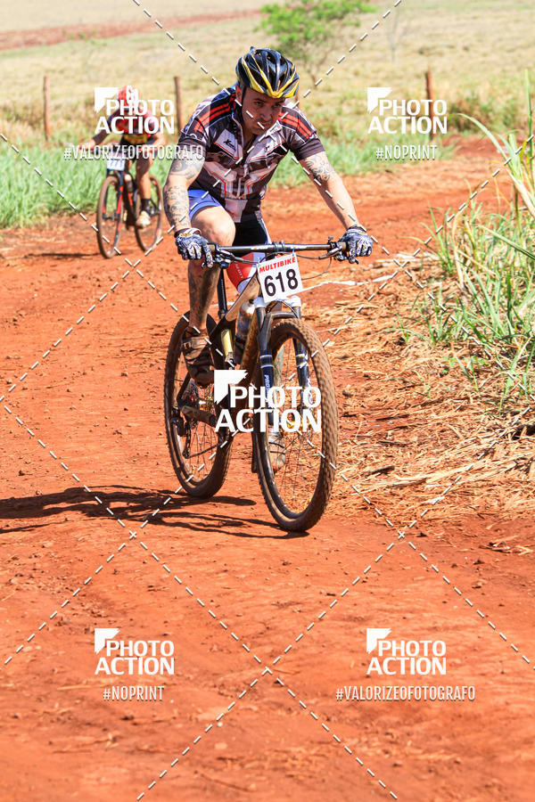 Buy your photos of the eventCROSS DUATHLON on Fotop