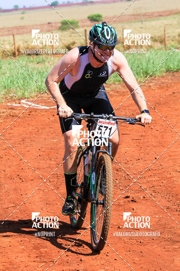 Buy your photos of the eventCROSS DUATHLON on Fotop