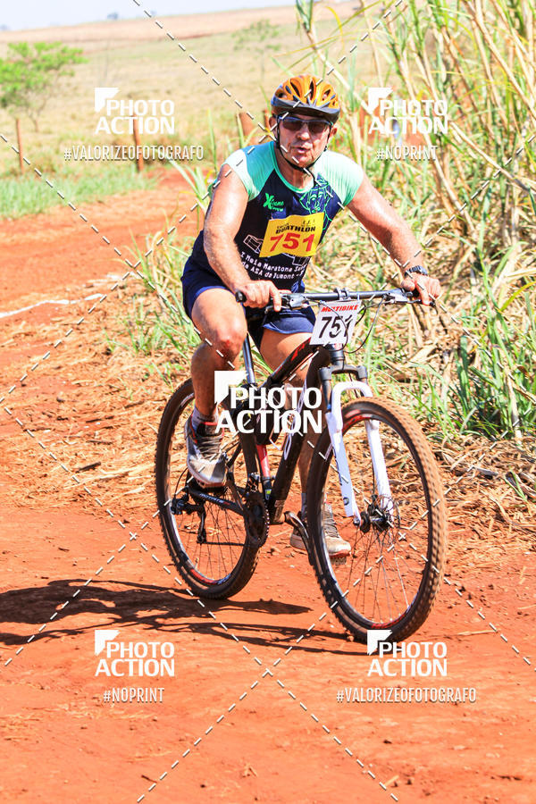 Buy your photos of the eventCROSS DUATHLON on Fotop
