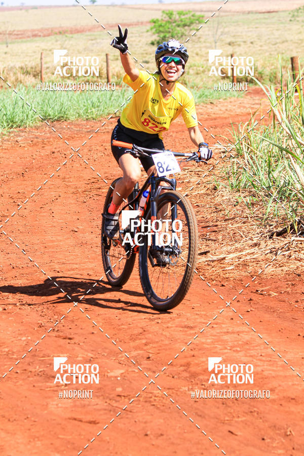 Buy your photos of the eventCROSS DUATHLON on Fotop