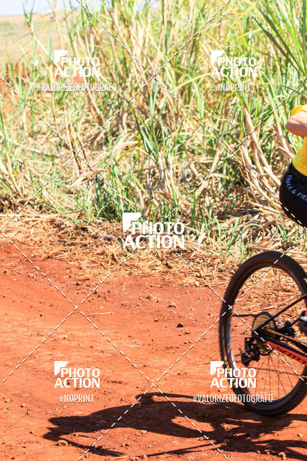 Buy your photos of the eventCROSS DUATHLON on Fotop