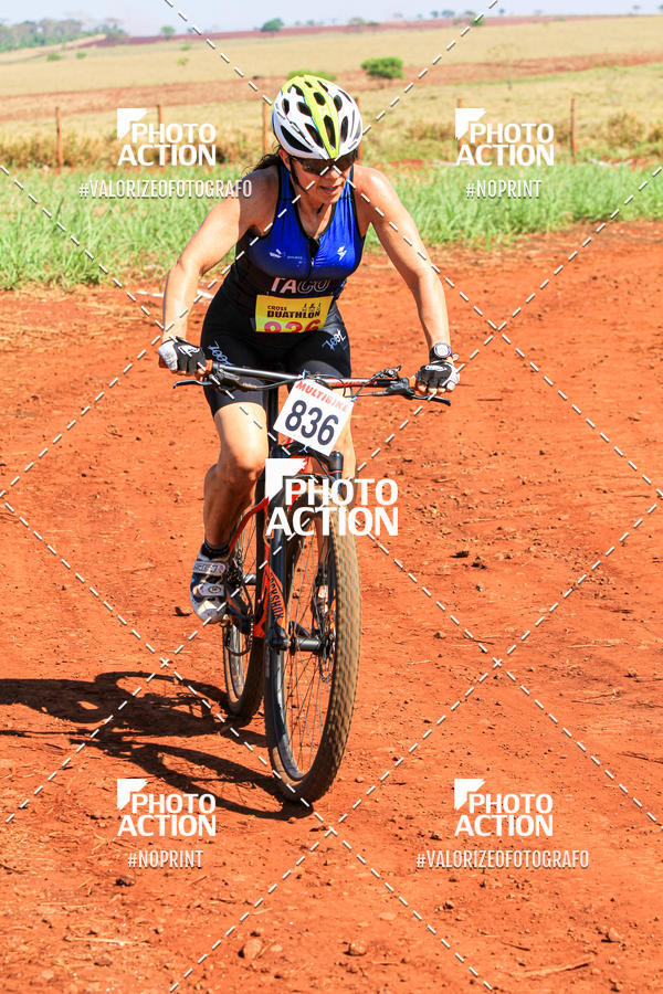Buy your photos of the eventCROSS DUATHLON on Fotop