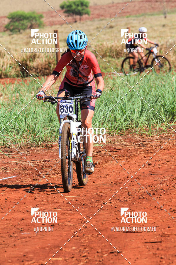 Buy your photos of the eventCROSS DUATHLON on Fotop