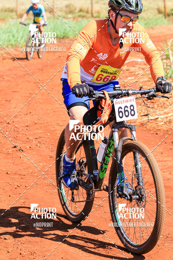 Buy your photos of the eventCROSS DUATHLON on Fotop