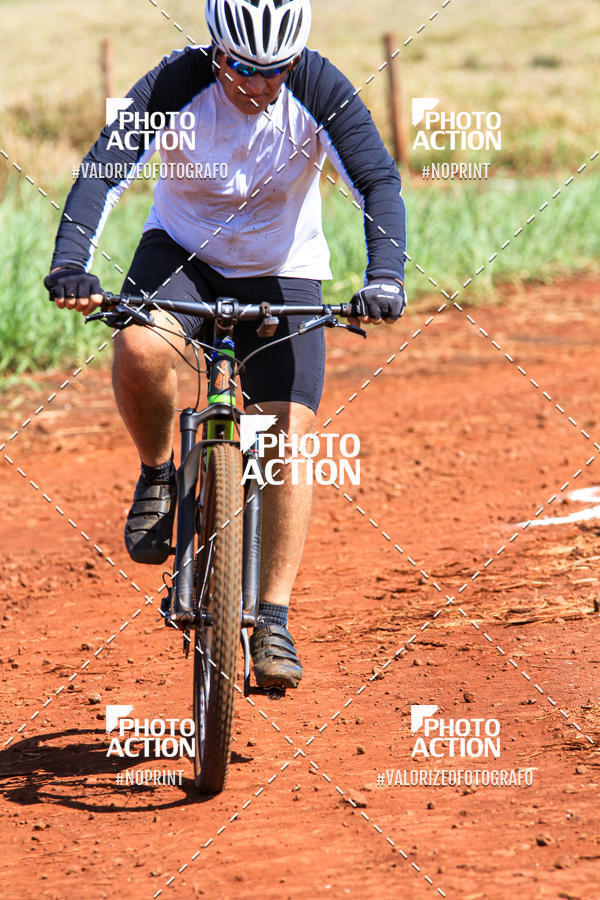 Buy your photos of the eventCROSS DUATHLON on Fotop