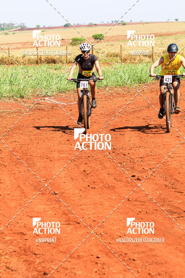 Buy your photos of the eventCROSS DUATHLON on Fotop