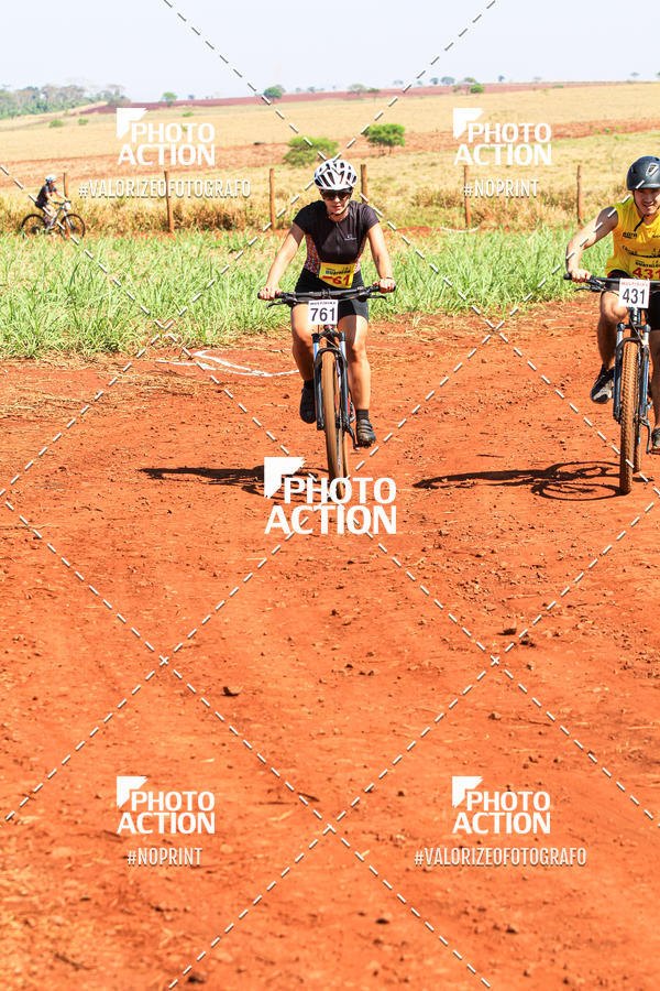 Buy your photos of the eventCROSS DUATHLON on Fotop