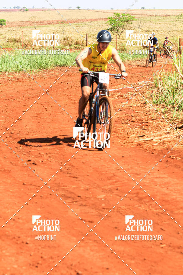 Buy your photos of the eventCROSS DUATHLON on Fotop