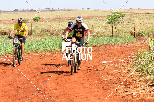 Buy your photos of the eventCROSS DUATHLON on Fotop