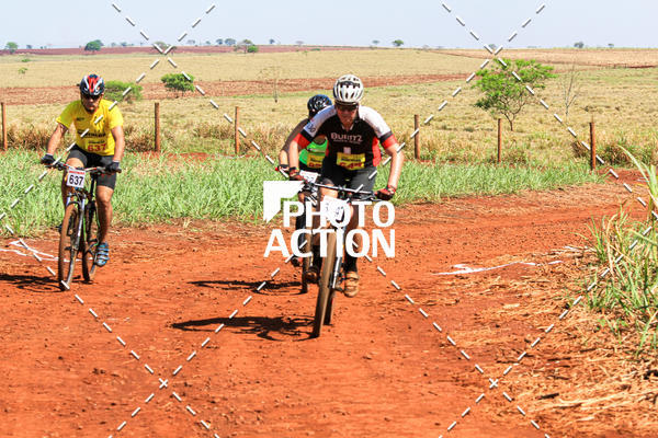 Buy your photos of the eventCROSS DUATHLON on Fotop