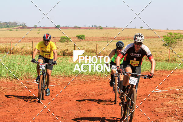 Buy your photos of the eventCROSS DUATHLON on Fotop