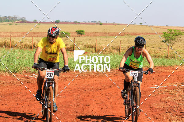 Buy your photos of the eventCROSS DUATHLON on Fotop
