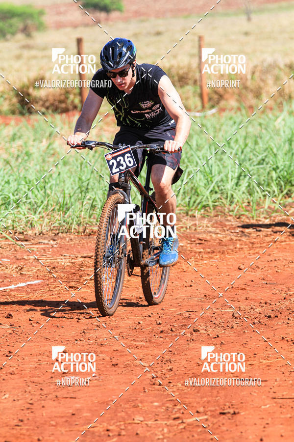 Buy your photos of the eventCROSS DUATHLON on Fotop