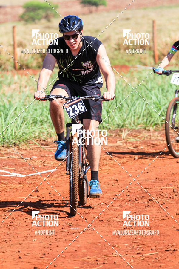 Buy your photos of the eventCROSS DUATHLON on Fotop