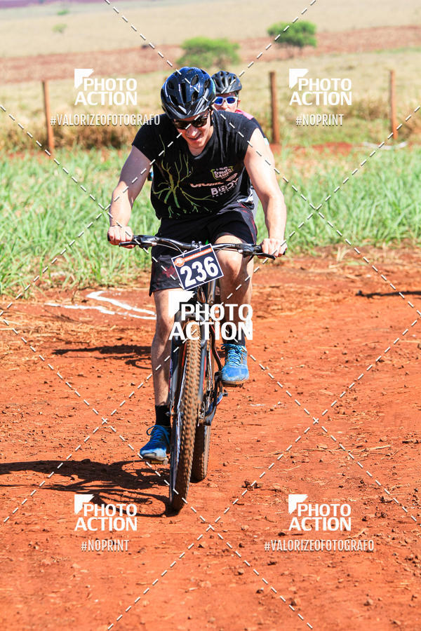 Buy your photos of the eventCROSS DUATHLON on Fotop