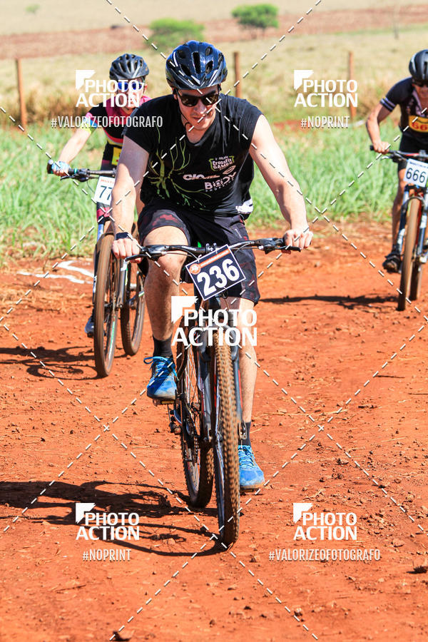 Buy your photos of the eventCROSS DUATHLON on Fotop