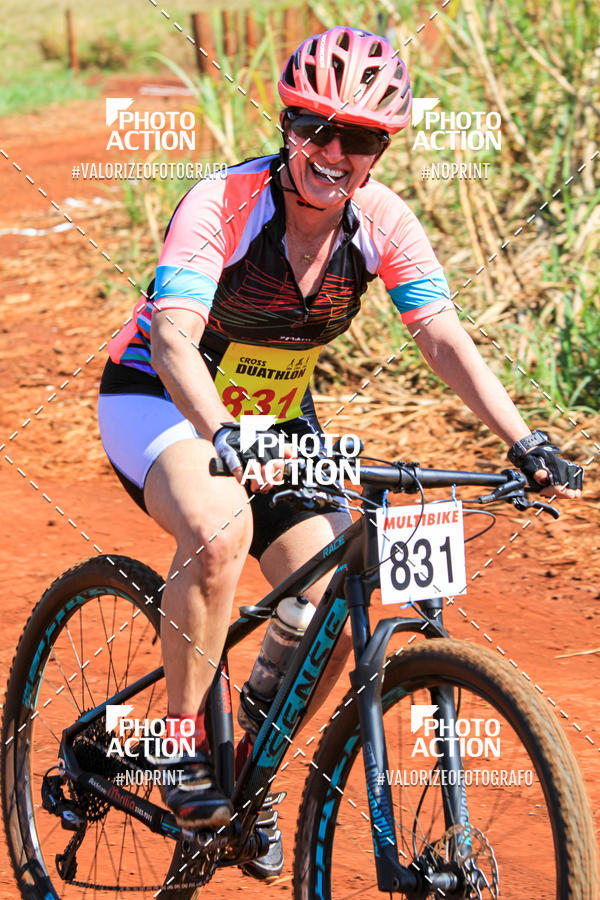 Buy your photos of the eventCROSS DUATHLON on Fotop