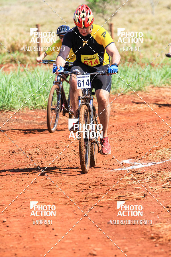 Buy your photos of the eventCROSS DUATHLON on Fotop