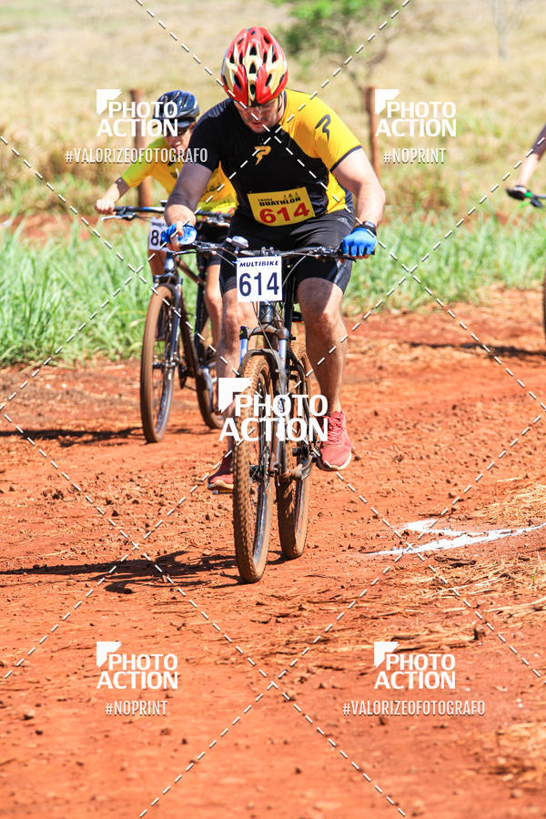 Buy your photos of the eventCROSS DUATHLON on Fotop