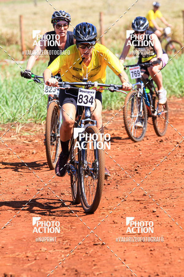Buy your photos of the eventCROSS DUATHLON on Fotop