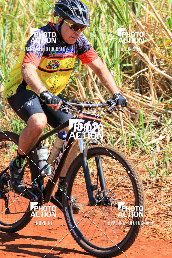 Buy your photos of the eventCROSS DUATHLON on Fotop