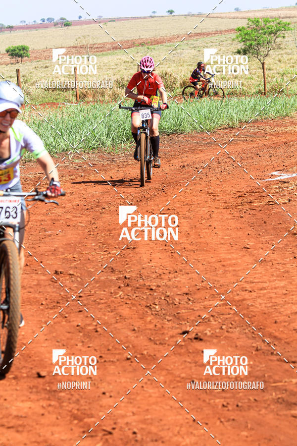 Buy your photos of the eventCROSS DUATHLON on Fotop