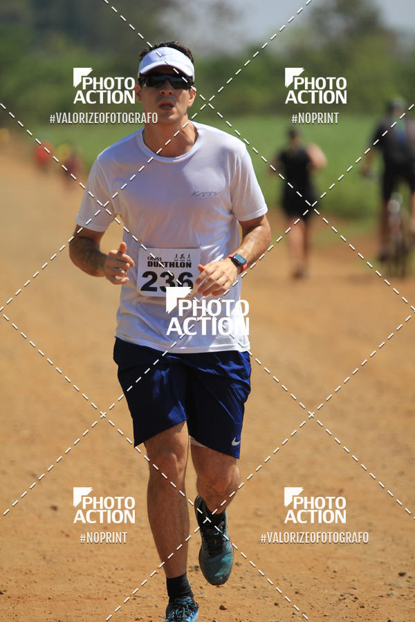 Buy your photos of the eventCROSS DUATHLON on Fotop