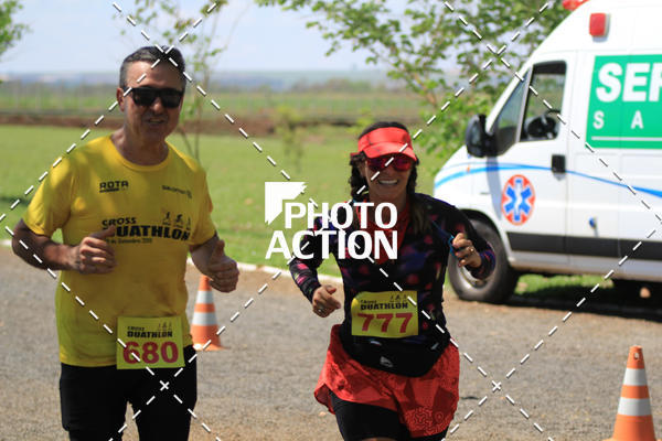 Buy your photos of the eventCROSS DUATHLON on Fotop