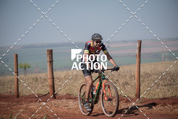 Buy your photos of the eventCROSS DUATHLON on Fotop