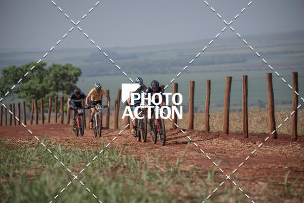 Buy your photos of the eventCROSS DUATHLON on Fotop