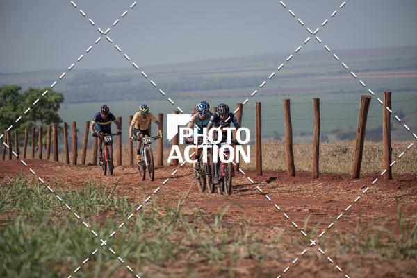 Buy your photos of the eventCROSS DUATHLON on Fotop