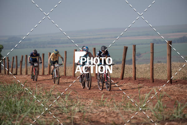 Buy your photos of the eventCROSS DUATHLON on Fotop