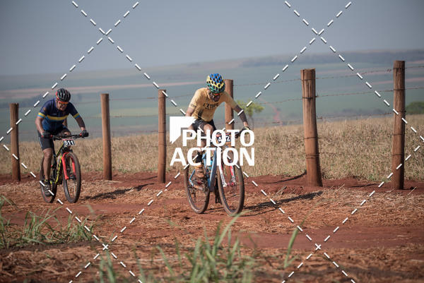Buy your photos of the eventCROSS DUATHLON on Fotop