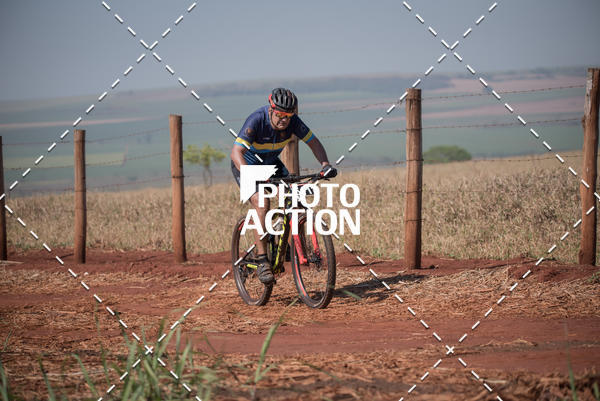 Buy your photos of the eventCROSS DUATHLON on Fotop
