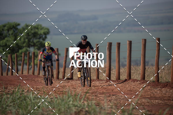 Buy your photos of the eventCROSS DUATHLON on Fotop