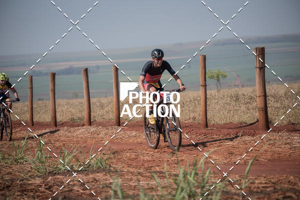 Buy your photos of the eventCROSS DUATHLON on Fotop