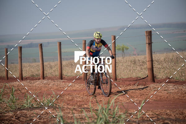 Buy your photos of the eventCROSS DUATHLON on Fotop