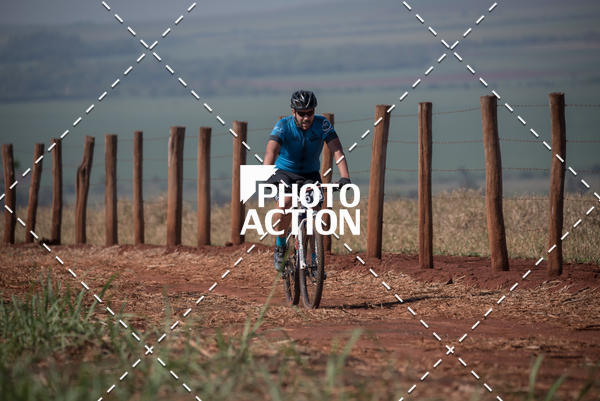 Buy your photos of the eventCROSS DUATHLON on Fotop