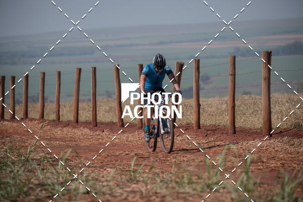 Buy your photos of the eventCROSS DUATHLON on Fotop