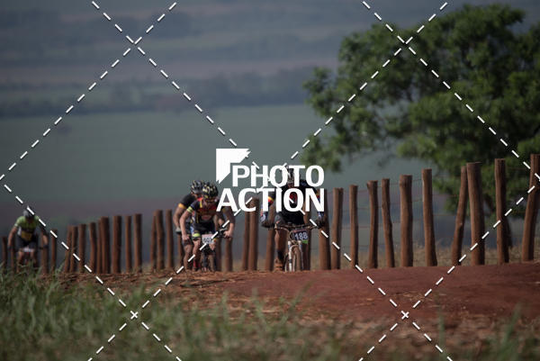 Buy your photos of the eventCROSS DUATHLON on Fotop