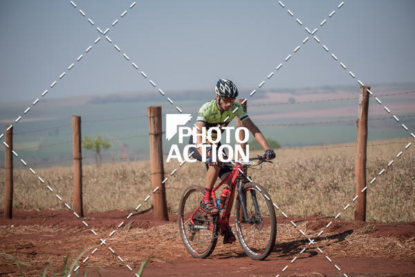Buy your photos of the eventCROSS DUATHLON on Fotop