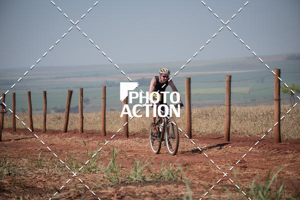 Buy your photos of the eventCROSS DUATHLON on Fotop