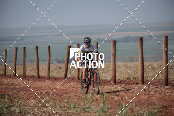 Buy your photos of the eventCROSS DUATHLON on Fotop