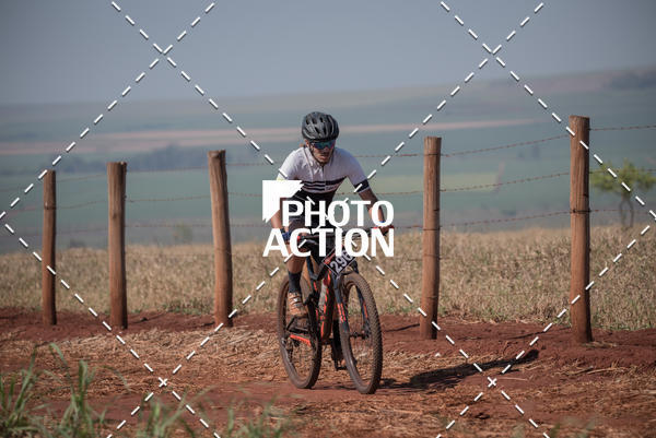 Buy your photos of the eventCROSS DUATHLON on Fotop