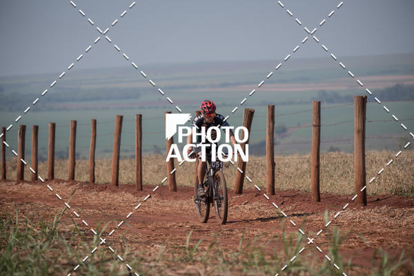 Buy your photos of the eventCROSS DUATHLON on Fotop